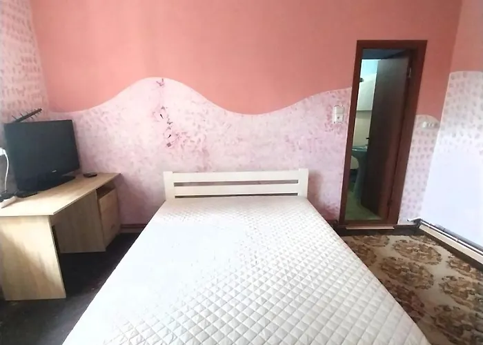 1 ком апарт жд цирк парковка на олени степанивни